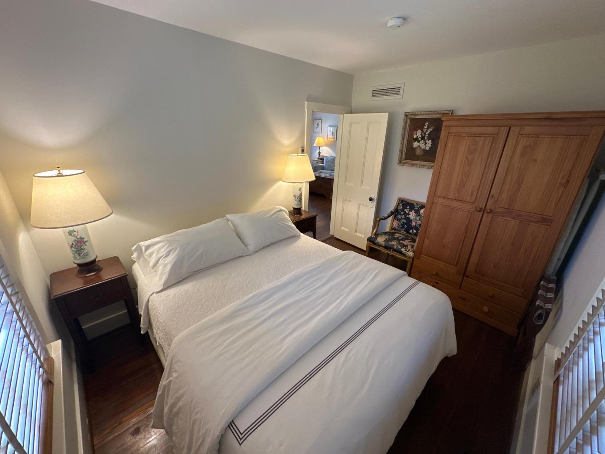 Bed and Breakfast The 1708 House à Southampton Extérieur photo