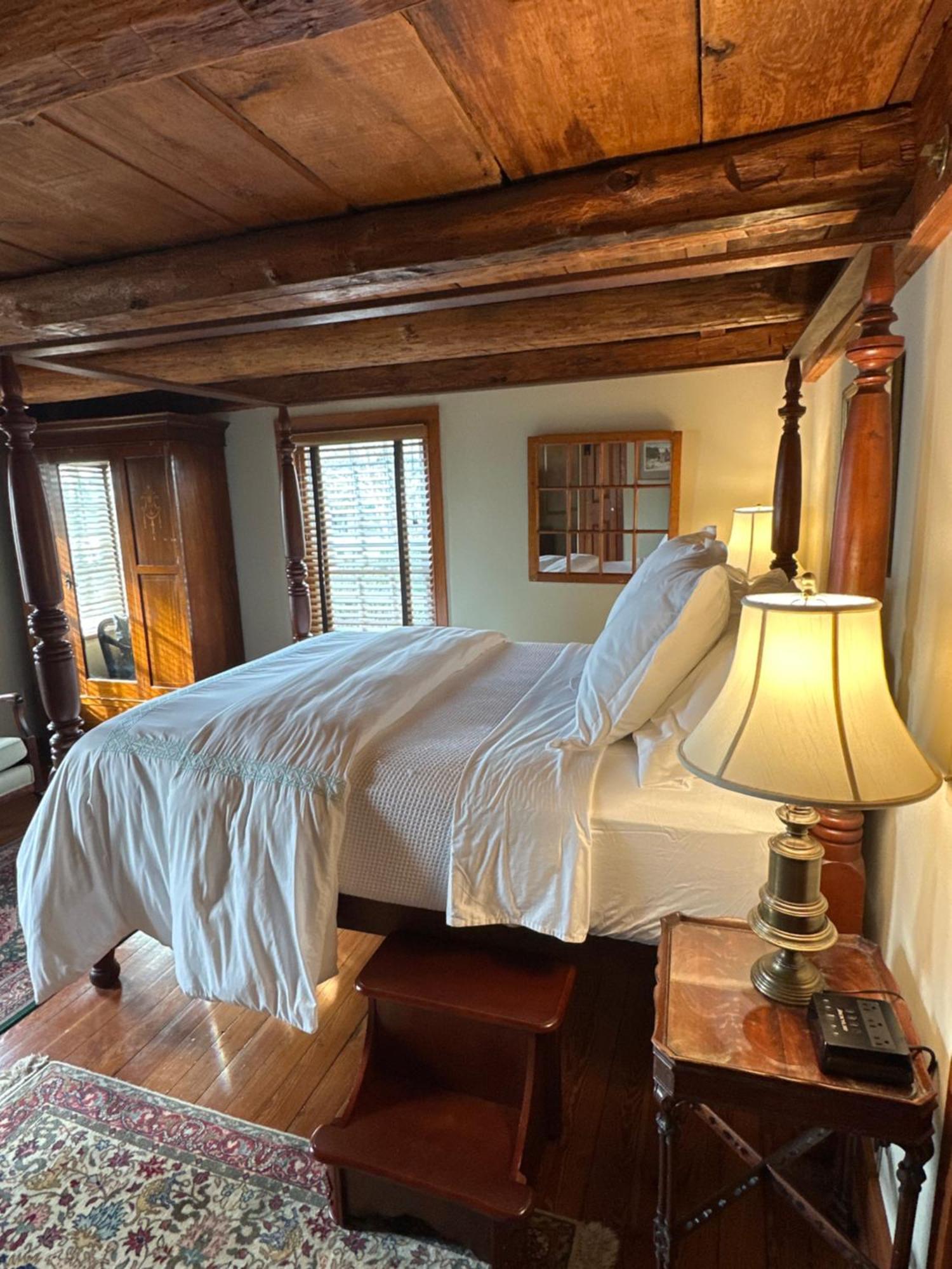 Bed and Breakfast The 1708 House à Southampton Extérieur photo