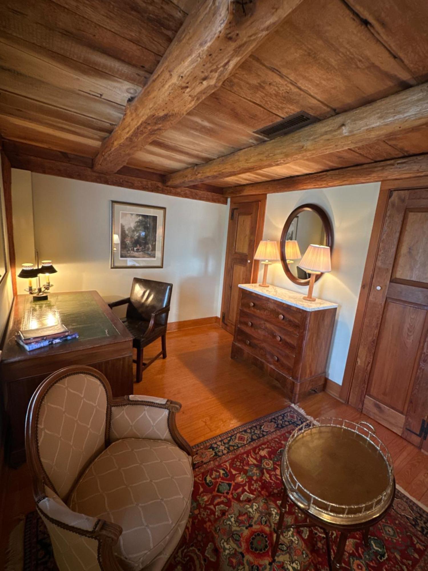 Bed and Breakfast The 1708 House à Southampton Extérieur photo